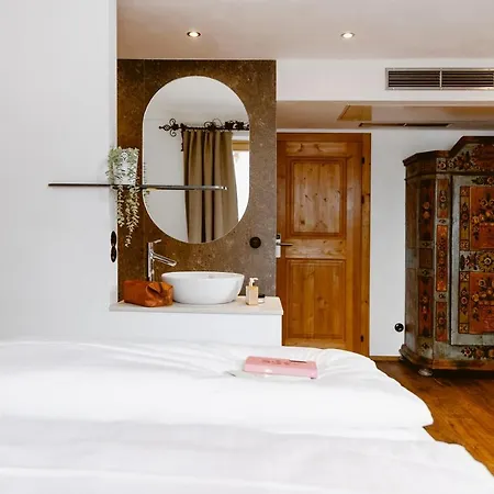 ホテル Seehotel Berau