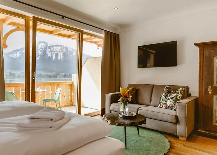 Seehotel Berau Отель Sankt Wolfgang im Salzkammergut