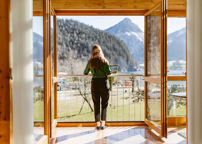 Seehotel Berau Отель Sankt Wolfgang im Salzkammergut