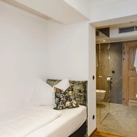 Hotel Seehotel Berau